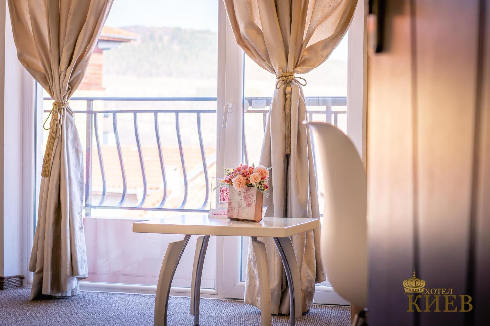 Hotel Kiev Veliko Tarnovo Exterior photo